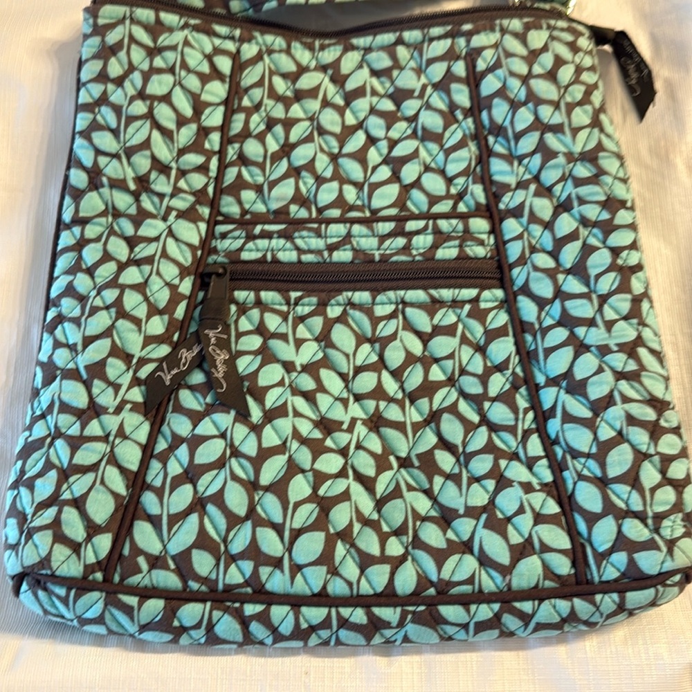 Vera Bradley | Shower Vines Hipster Crossbody Bag - Picture 3 of 8